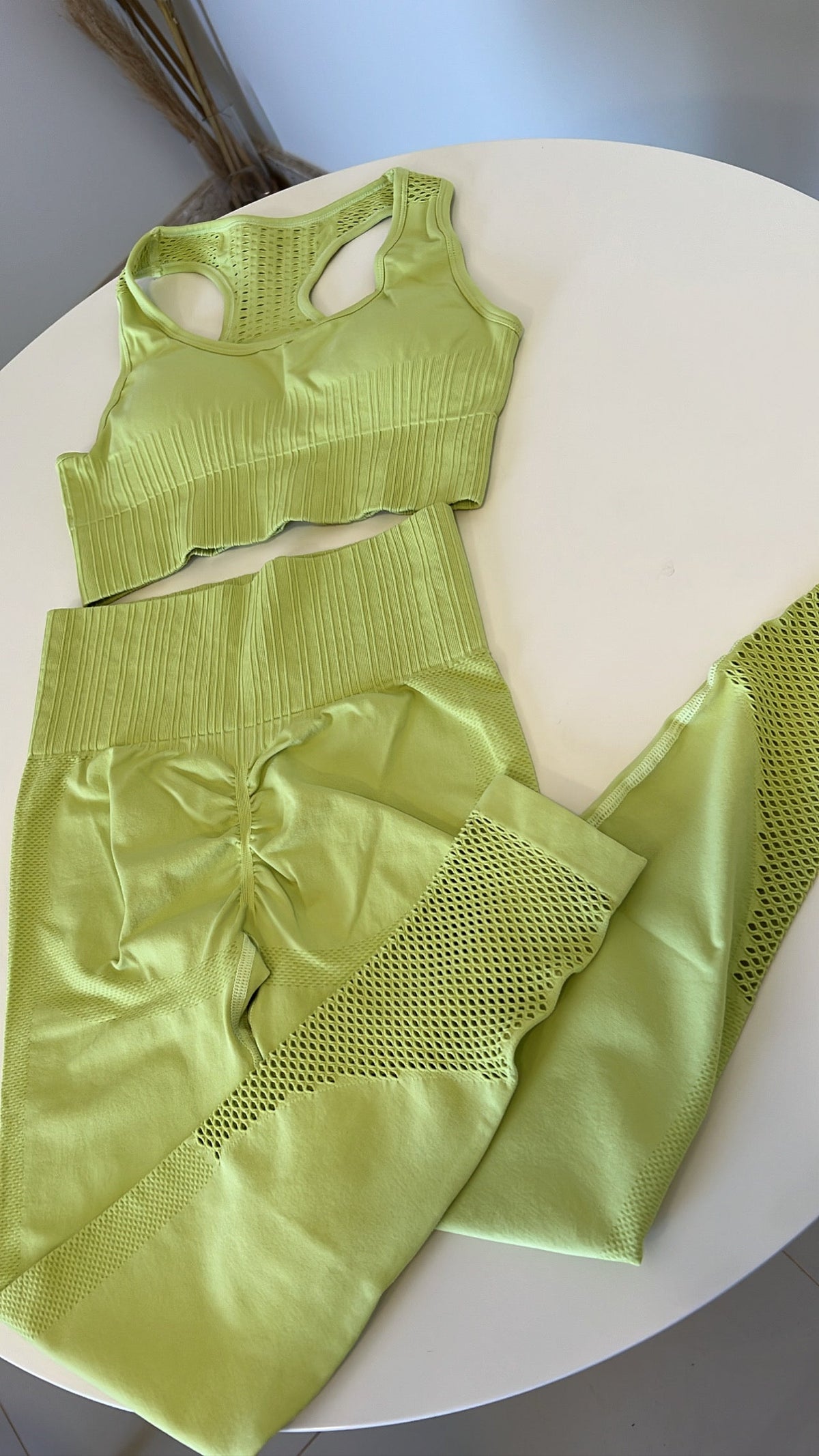 Conjunto de legging empina bumbum sem costura verde lima texturizado